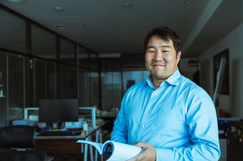 Энэ подкастаараа дамжуулан сэтгэгчид, салбарын экспертүүдийн гүн ойлголтыг тоймлон хүргэнэ